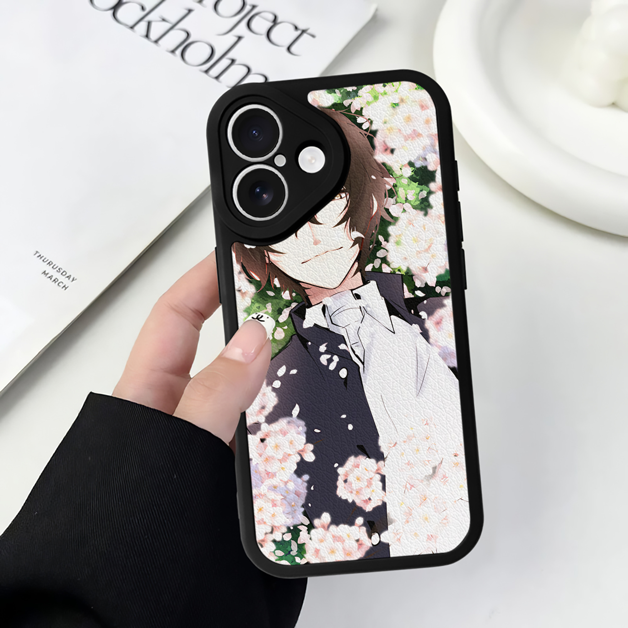 （画像用） 文豪ストレイドッグス Bungo Stray Dogs 【iPhone 16シリーズ対応】シリコンスマホケース（レザー調） 材質：シリコン